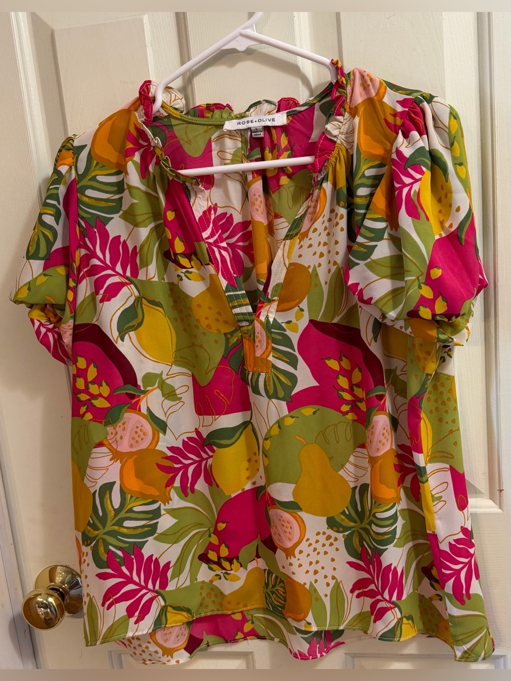 Rose & Olive Tropical Puff-Sleeve Blouse | L